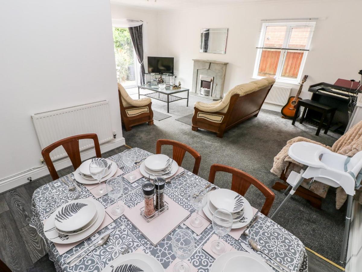 펨브룩도크 23 Charles Thomas Avenue 빌라 외부 사진