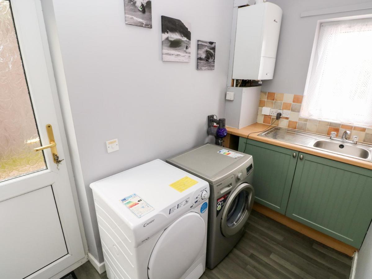 펨브룩도크 23 Charles Thomas Avenue 빌라 외부 사진